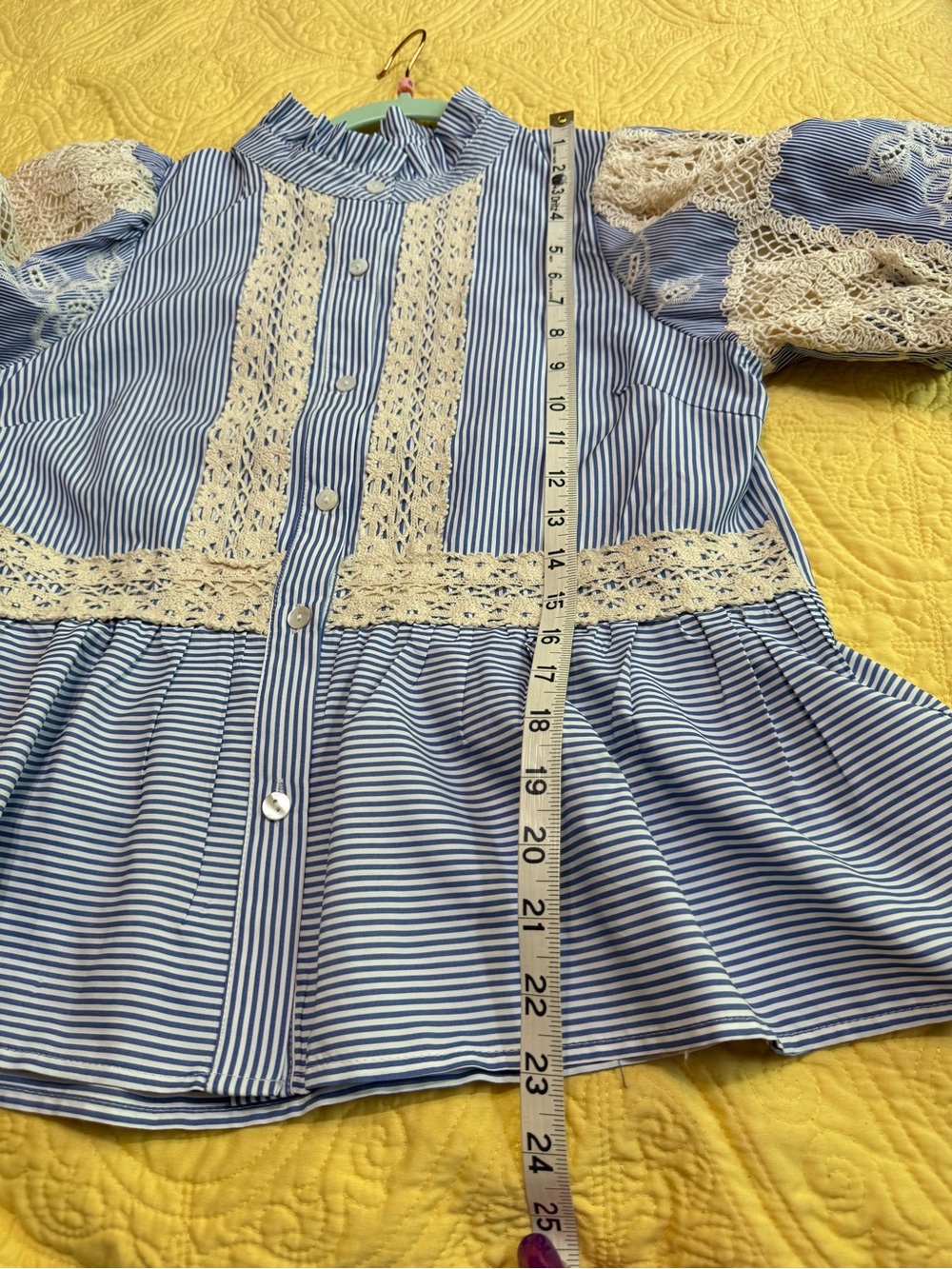 H152 NWT Entro S pp18 L p21 Blue & Cream Lace Trim Striped Button-Up Top - Picture 9 of 16